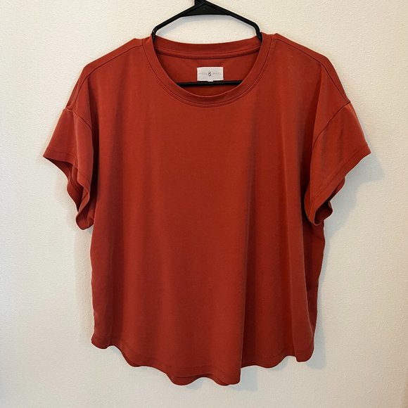 Lou & Grey Sandwashed Shirttail Tee - Picture 2 of 3